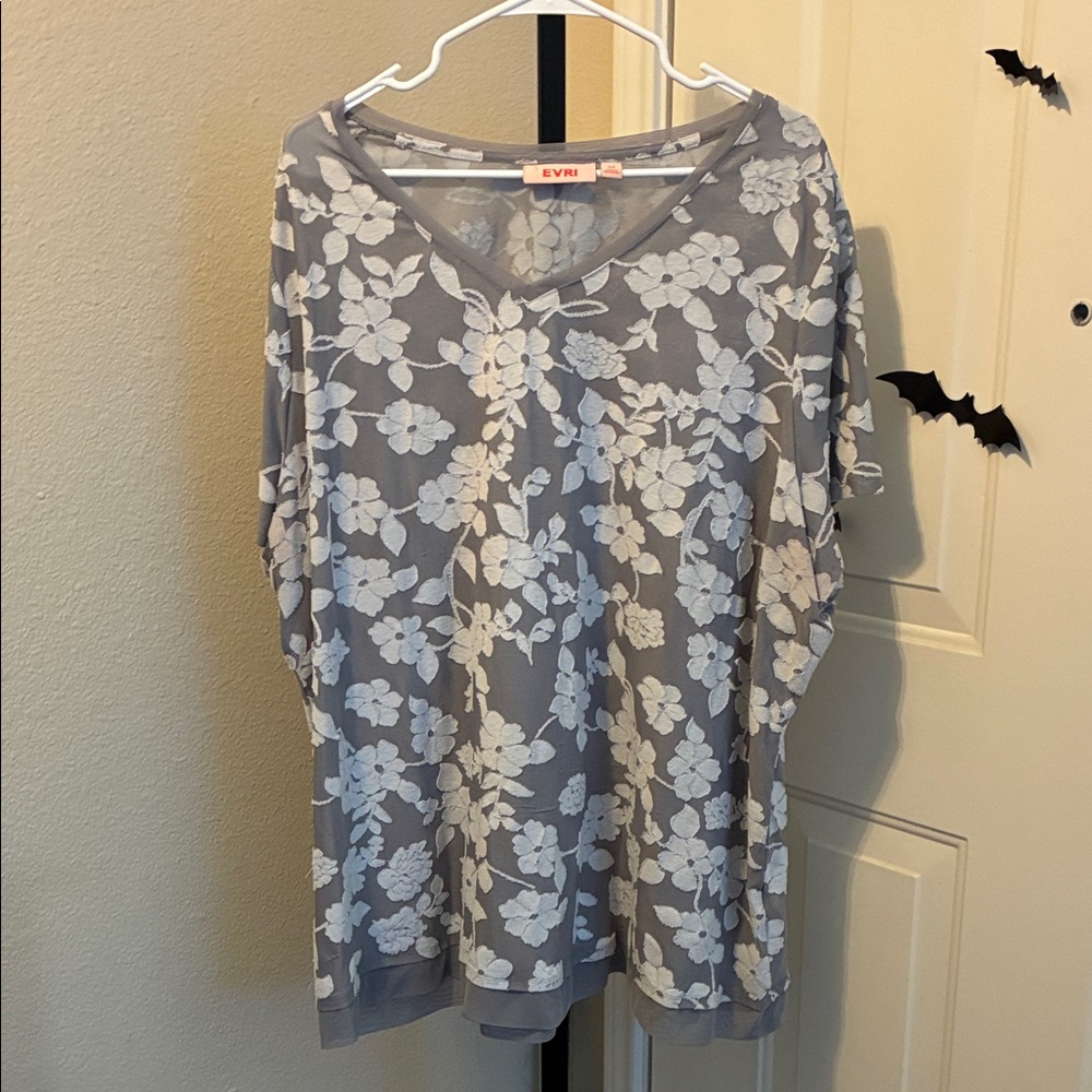 EVRI Women's Top in Gray with White Floral Design